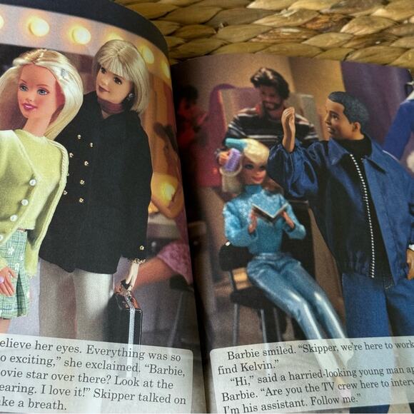 A Little Golden Book : BARBIE In the Spotlight Marie Morreale 1998. Mattel Inc - Picture 6 of 8